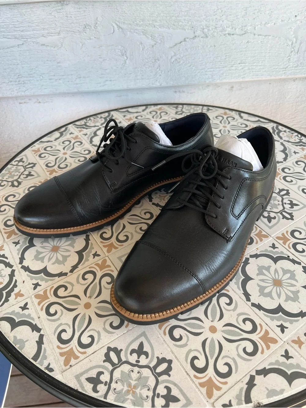 Cole Haan Black Leather Cap Toe Oxford with Natural Welt